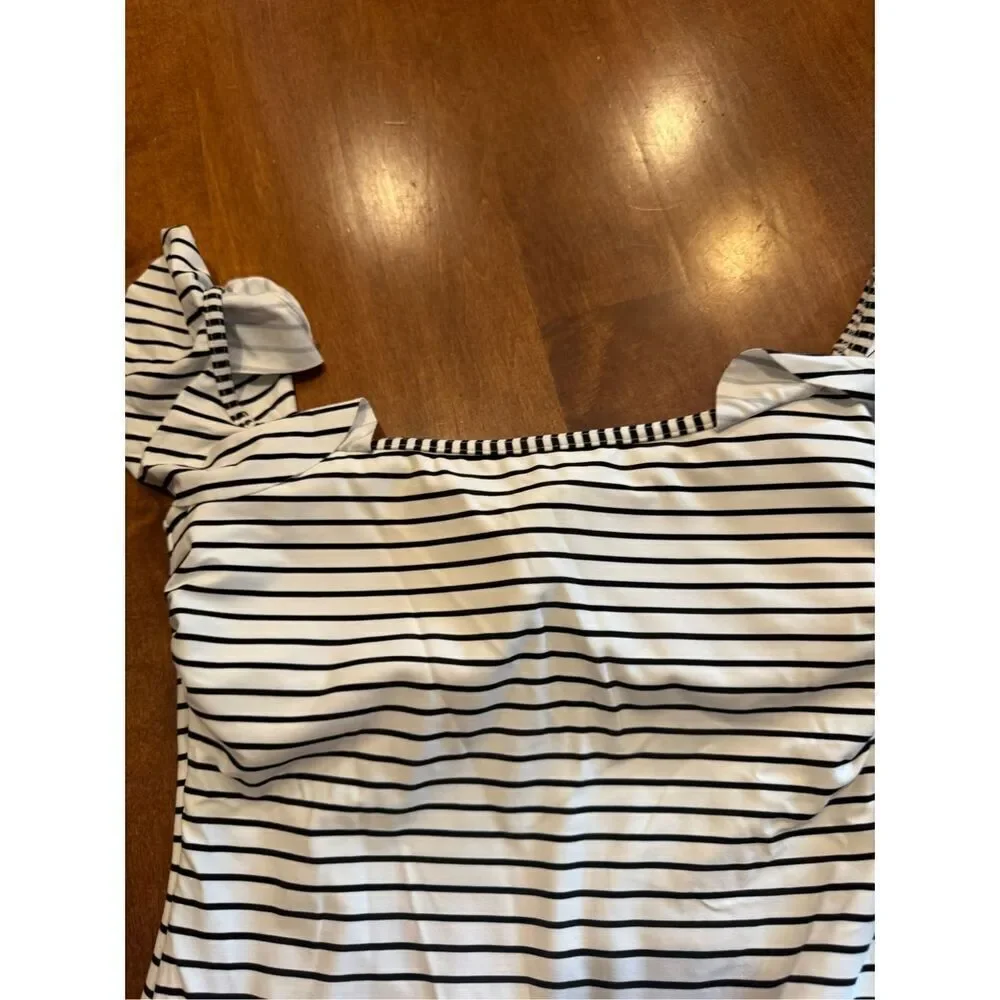 Woman’s Vince Camuto striped swimsuit size 6